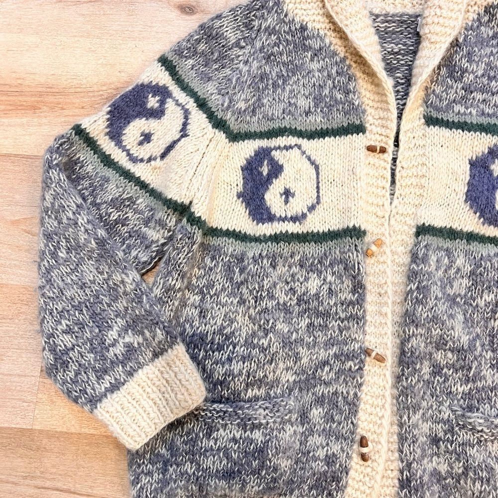 Vintage yin yang wool sweater - Picture 3 of 8